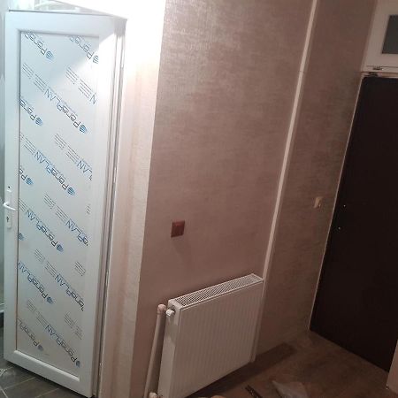 Solo Budget Apartment Тбілісі Екстер'єр фото