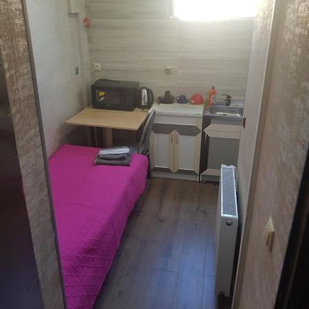 Solo Budget Apartment Тбілісі Екстер'єр фото